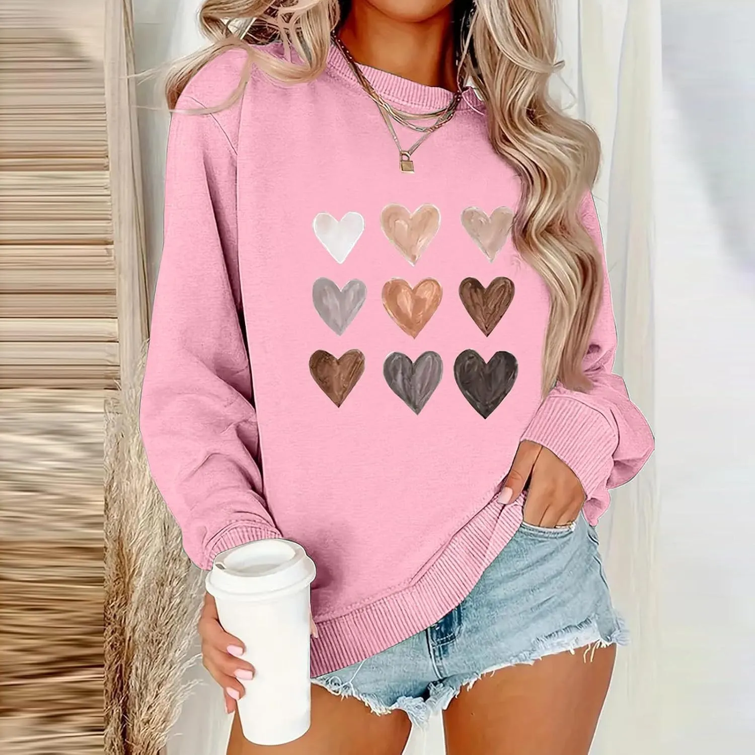 Womens Casual Oversized Sweatshirts Cute Heart Graphic Shirts Crewneck Long Sleeve Comfy Casual Basic Pullover Tops